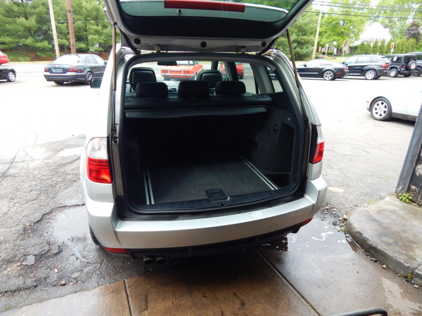 2009 Silver /Black Leather BMW X3 (WBXPC93499W) with an 3.0L 6 Cylinder engine, Automatic transmission, located at 6528 Lower York Road, New Hope, PA, 18938, (215) 862-9555, 40.358707, -74.977882 - Here we have a 2009 BMW X3 with a 3.0L 6 cylinder putting power to all four wheels via an automatic transmission. Options include: black leather, keyless entry, tilt steering wheel, cruise control, dual power seats, power windows/locks/mirrors, AM/FM/CD radio, 18 inch alloy wheels, power moonroof, r - Photo#23